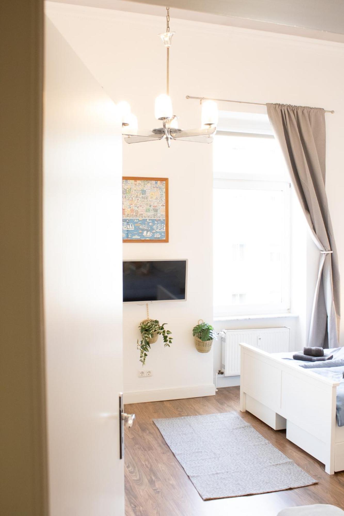 Apartment Wiesbaden Mitte, Zentral Am Park, Congresscenter 5 Min, Bahnhof 10Min Buitenkant foto