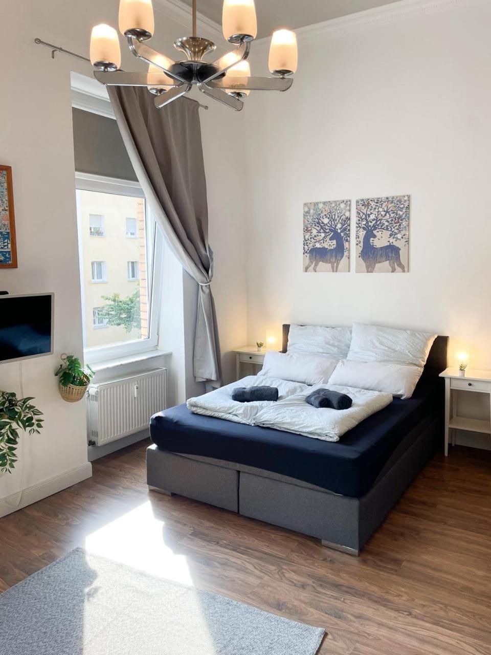 Apartment Wiesbaden Mitte, Zentral Am Park, Congresscenter 5 Min, Bahnhof 10Min Buitenkant foto